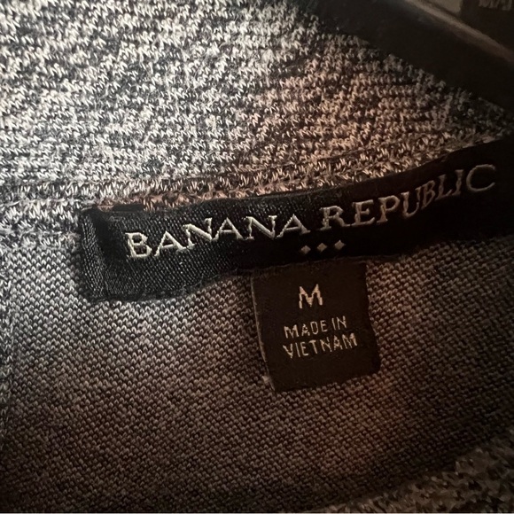 Banana Republic Gray Mock Neck Sleeveless Knit Top Size M Academia Librarian - Picture 3 of 7